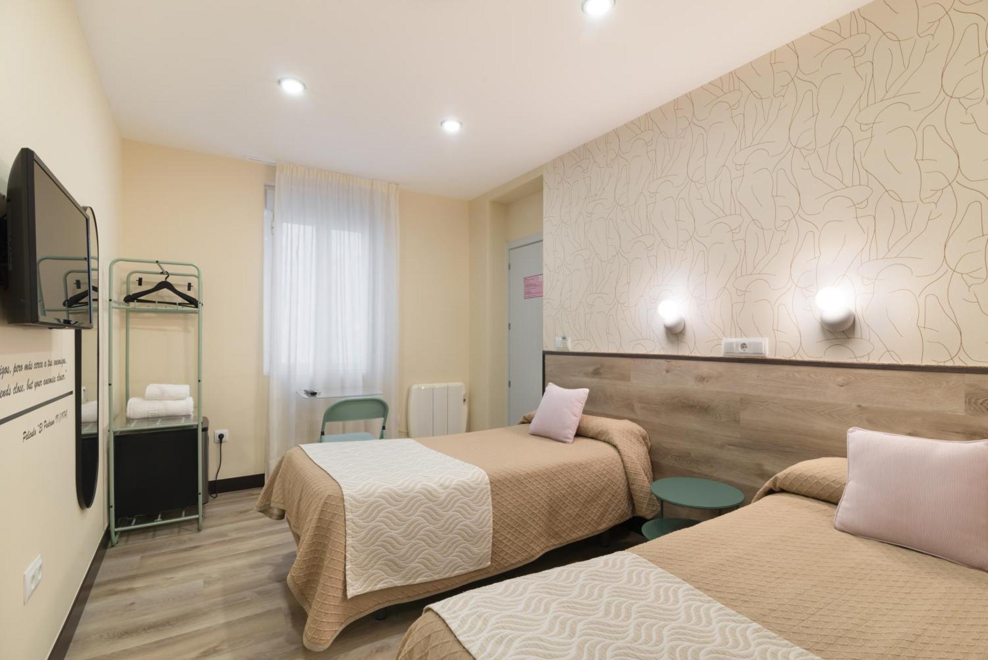 Hostal Art Madrid Exterior photo