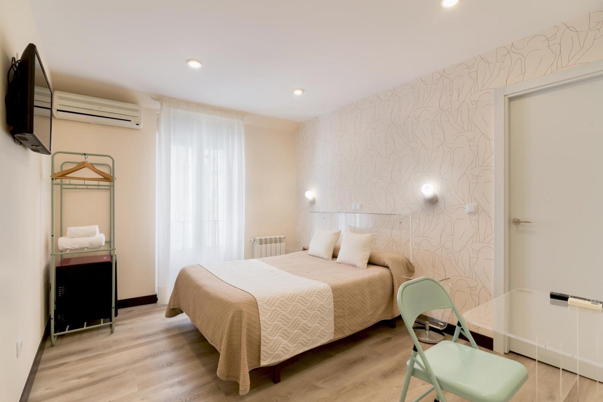 Hostal Art Madrid Exterior photo