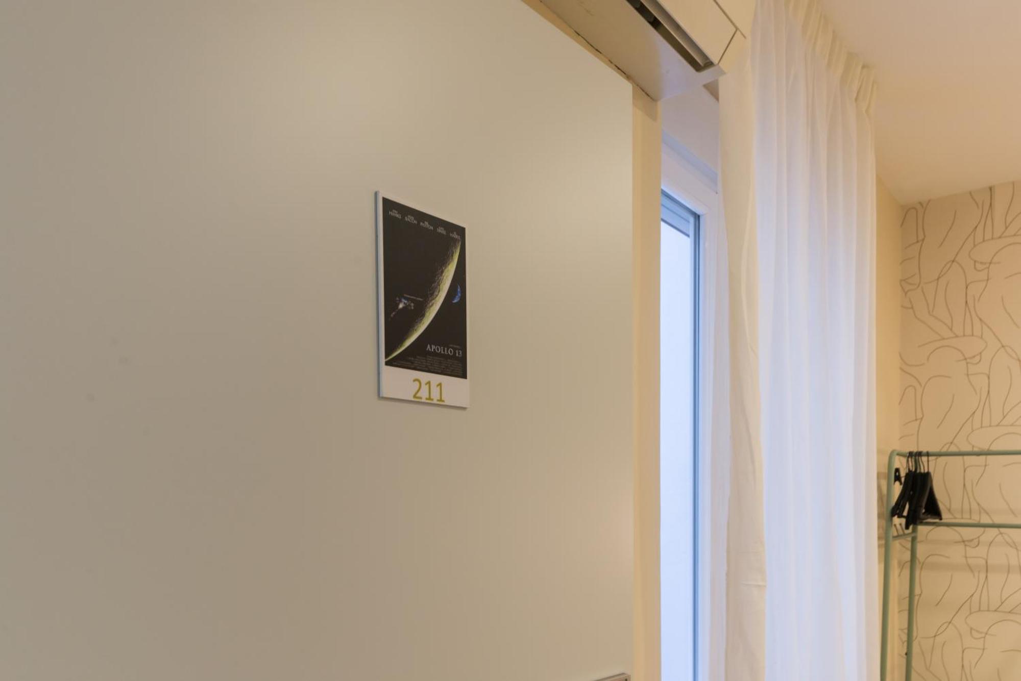 Hostal Art Madrid Exterior photo
