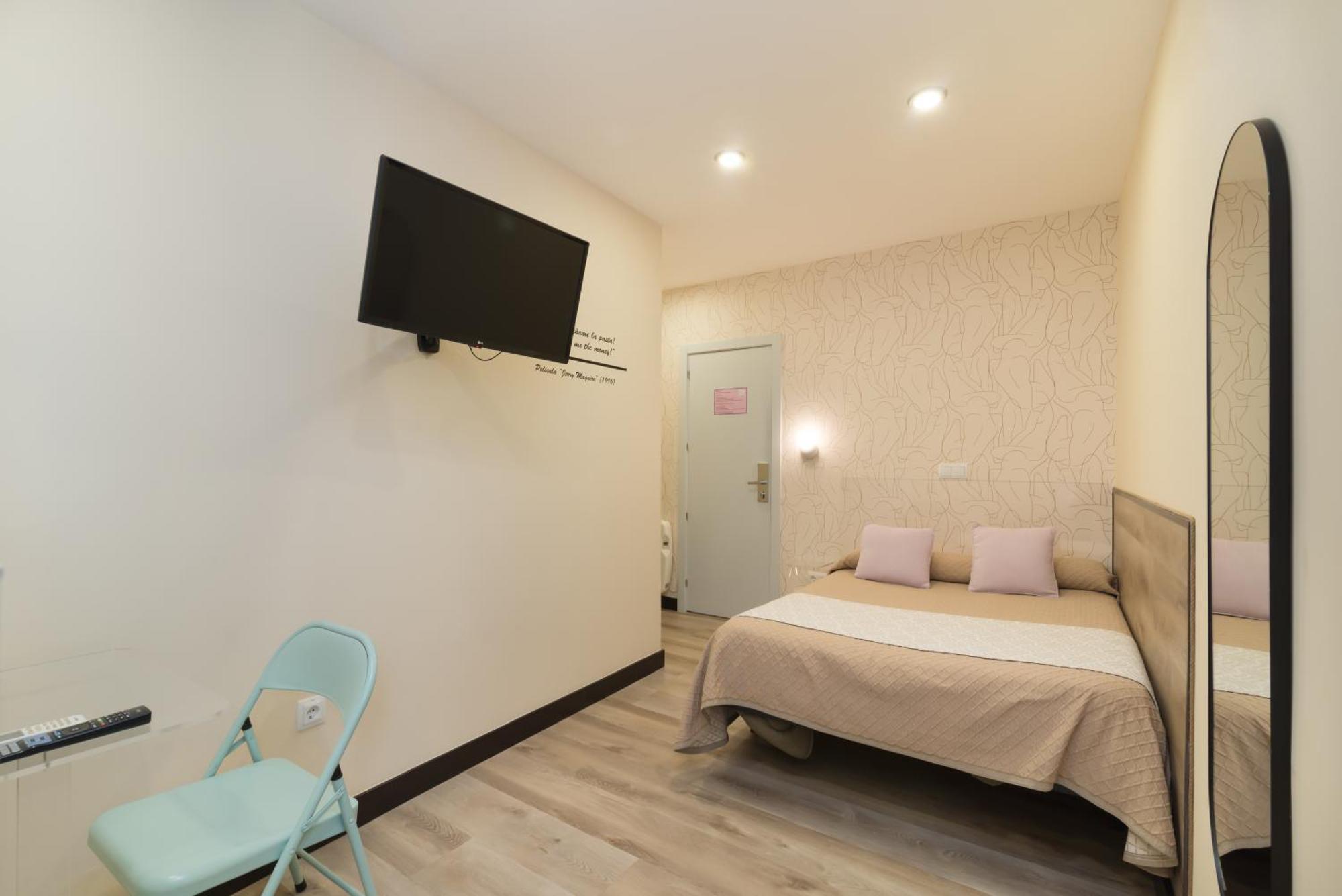 Hostal Art Madrid Exterior photo