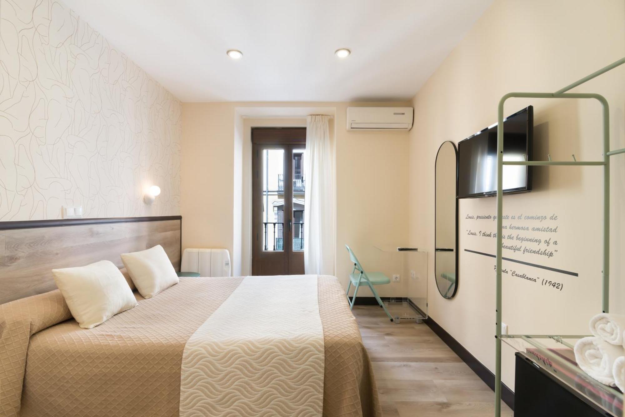 Hostal Art Madrid Exterior photo