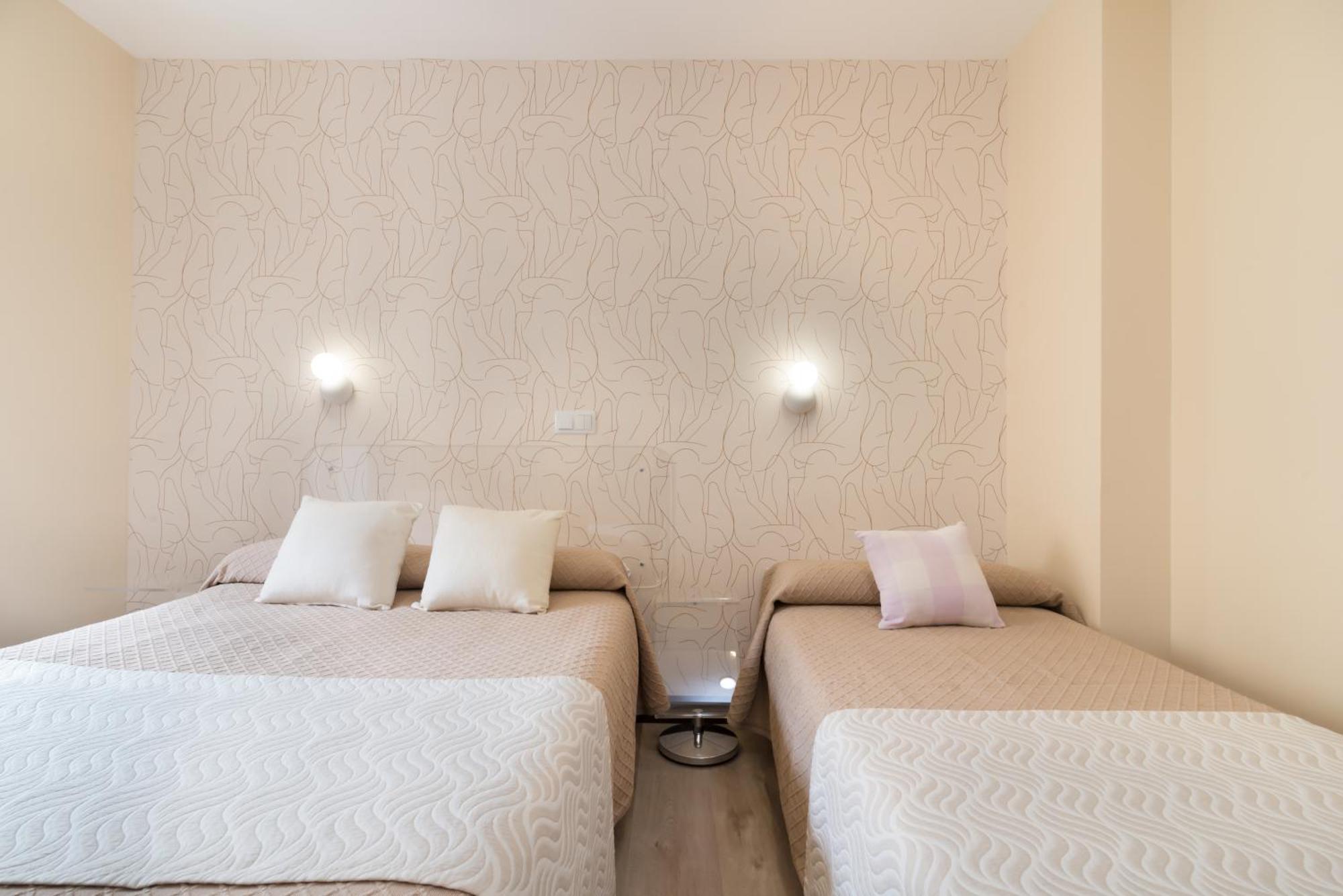 Hostal Art Madrid Exterior photo