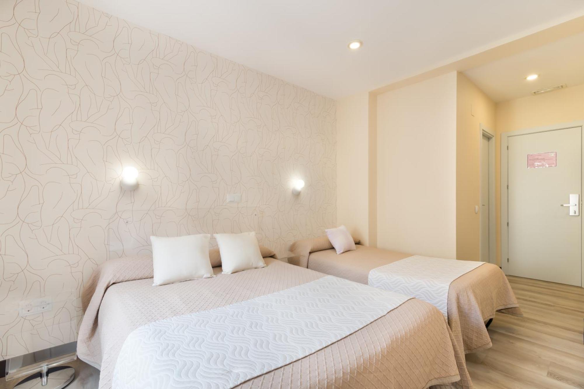 Hostal Art Madrid Exterior photo