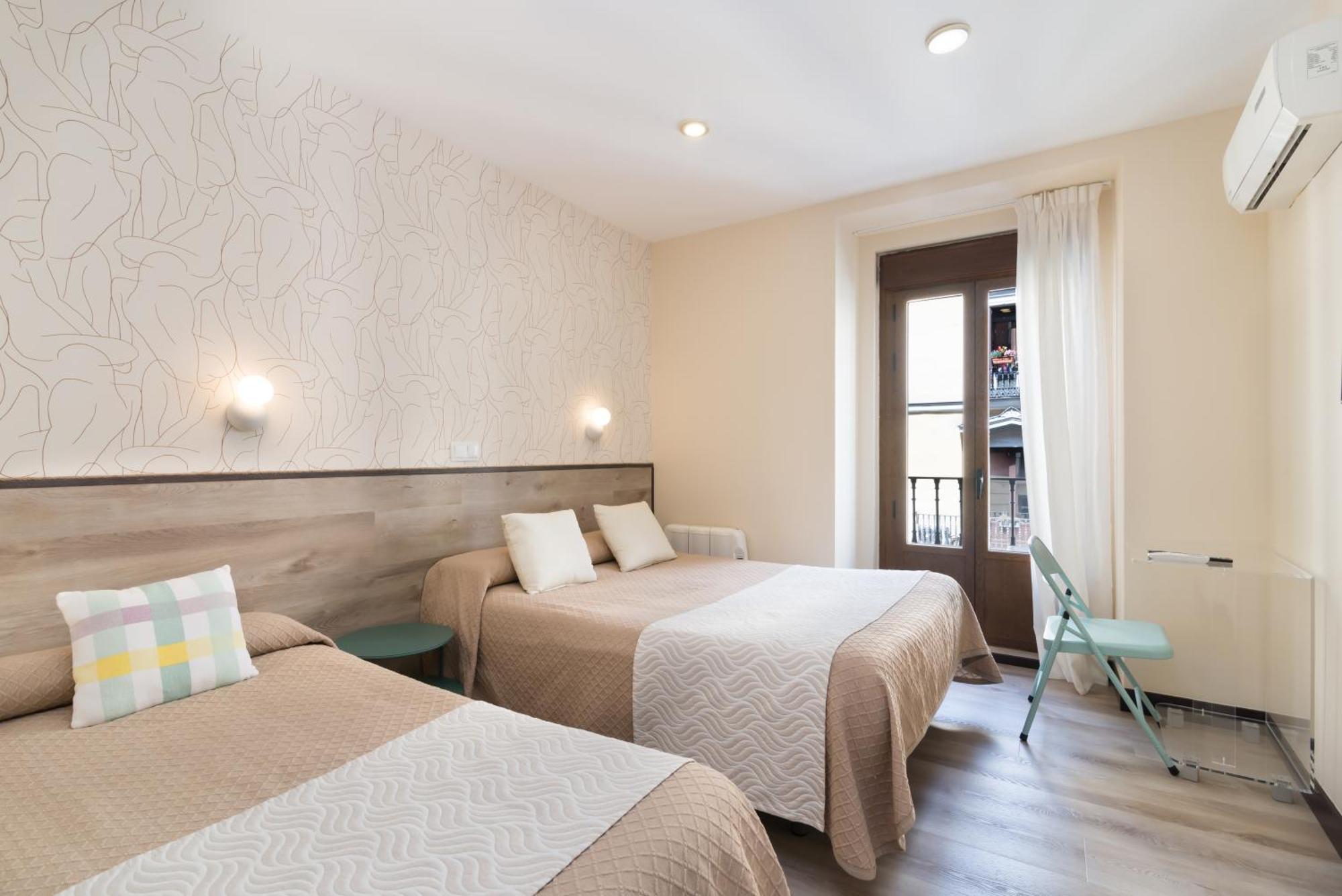 Hostal Art Madrid Exterior photo