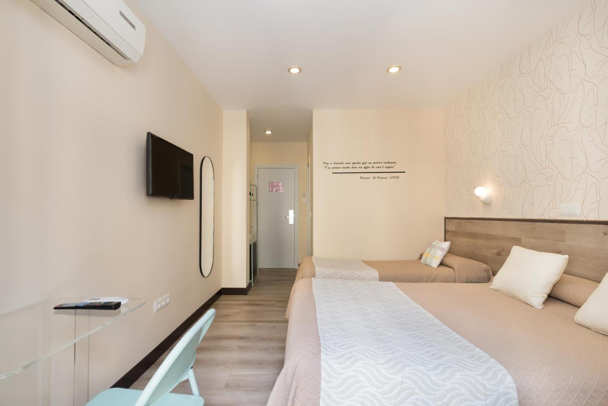Hostal Art Madrid Exterior photo